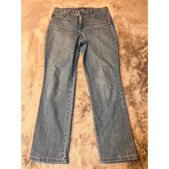 Lee Relaxed Fit Straight Leg High Rise Light Wash Denim Jeans Leg 6 - Picture 2 of 16